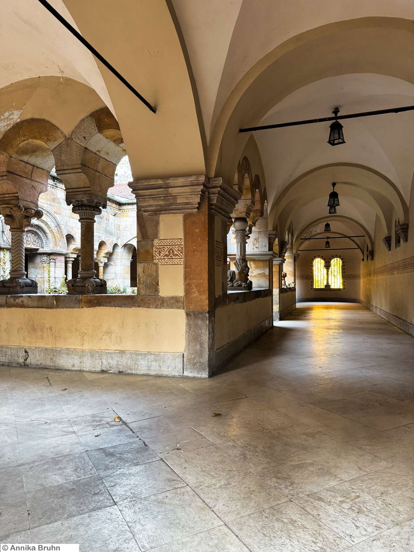 Burg Vajdahunyad Kreuzgang